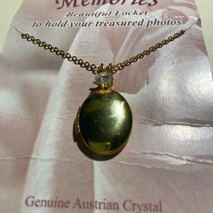 gold locket with austrian crystal